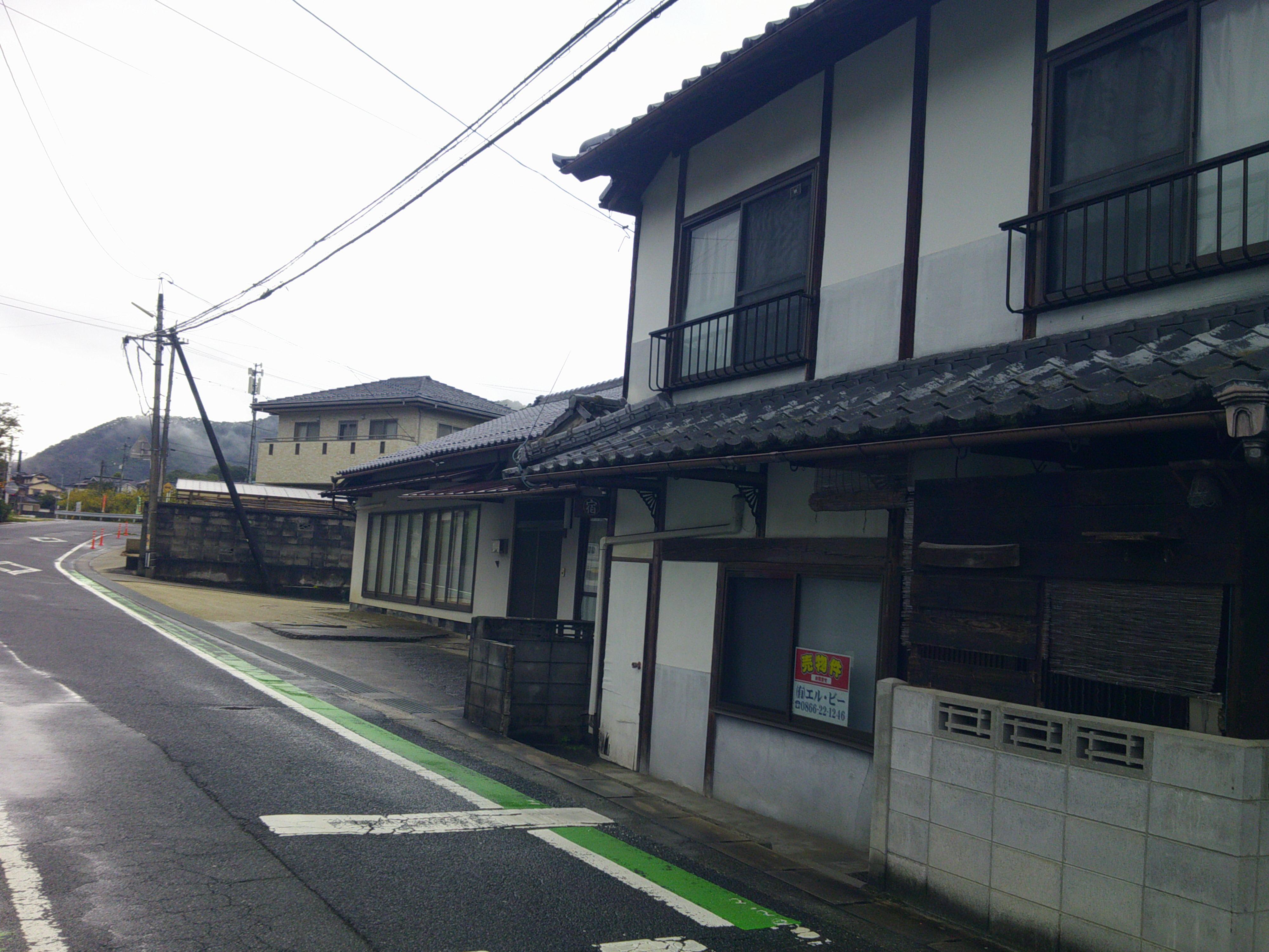 detached 岡山県高梁市川面町 地図を見る