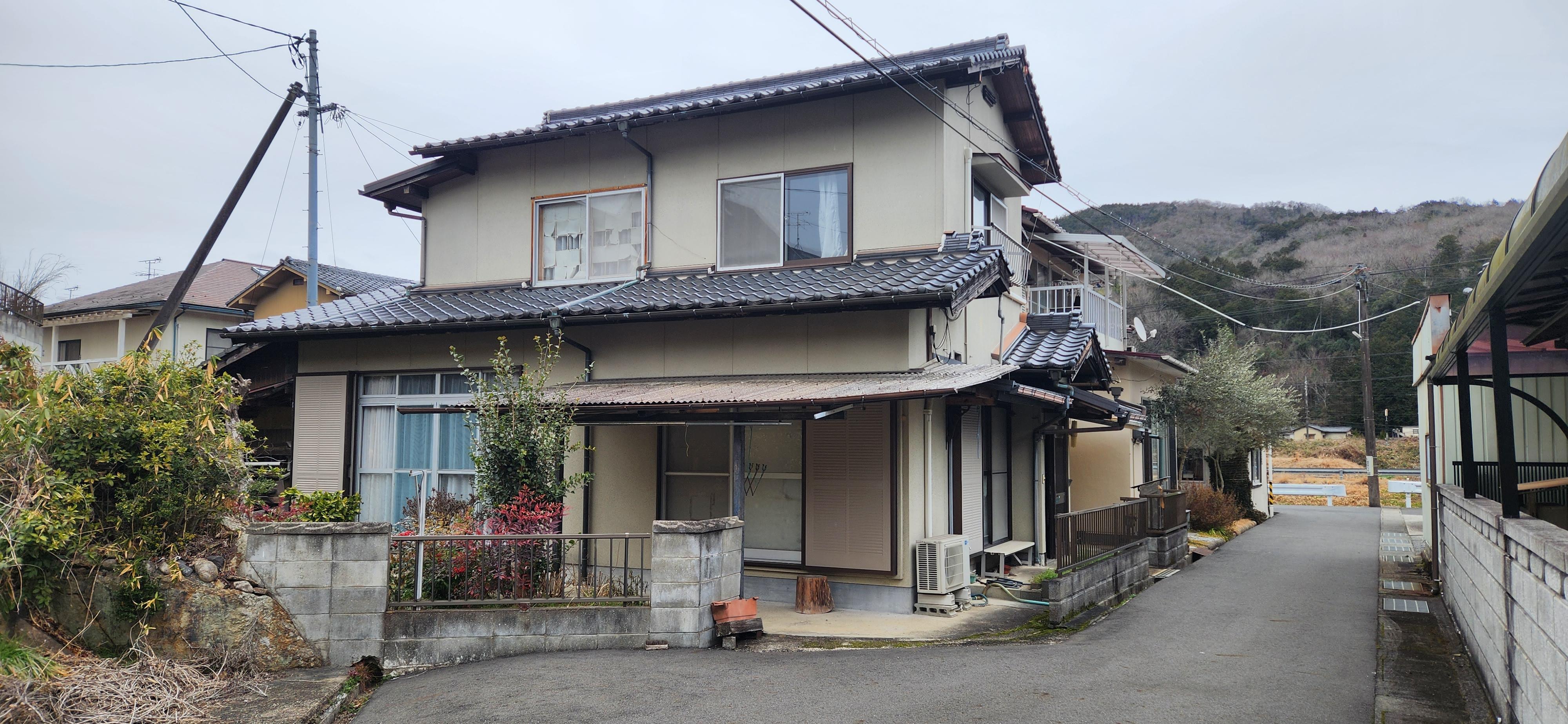 house for sale in Tsuyama, Okayama | ¥3,000,000 | 4DK | Akiyama house…