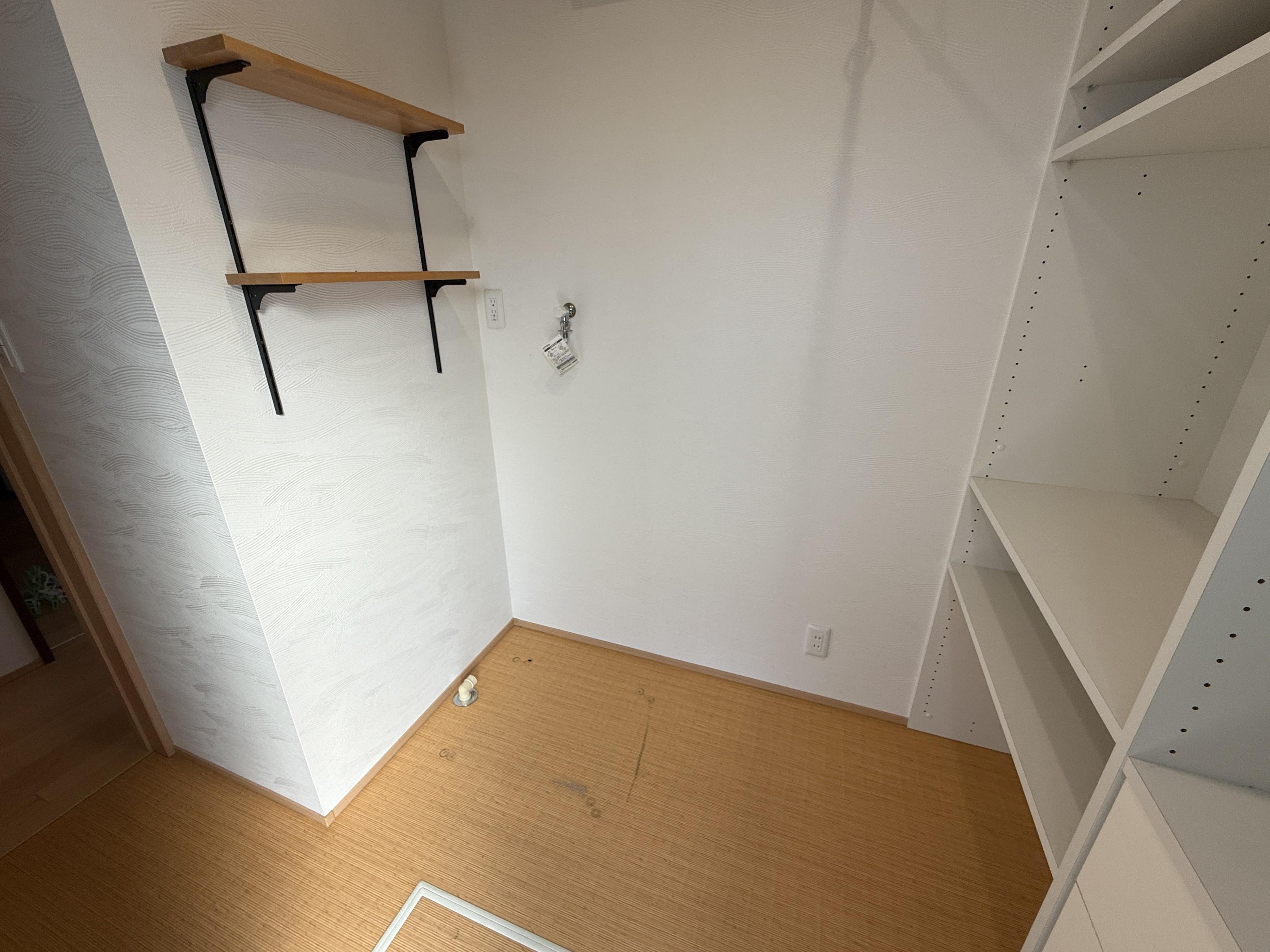 detached 岡山県勝田郡奈義町柿 地図を見る