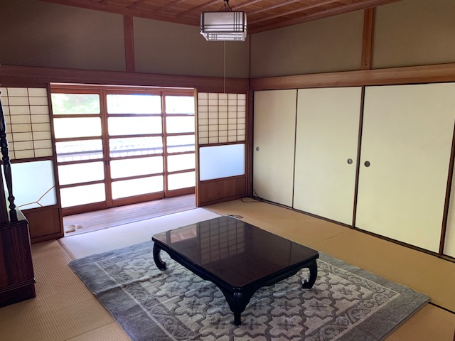 detached 岡山県苫田郡鏡野町羽出 地図を見る