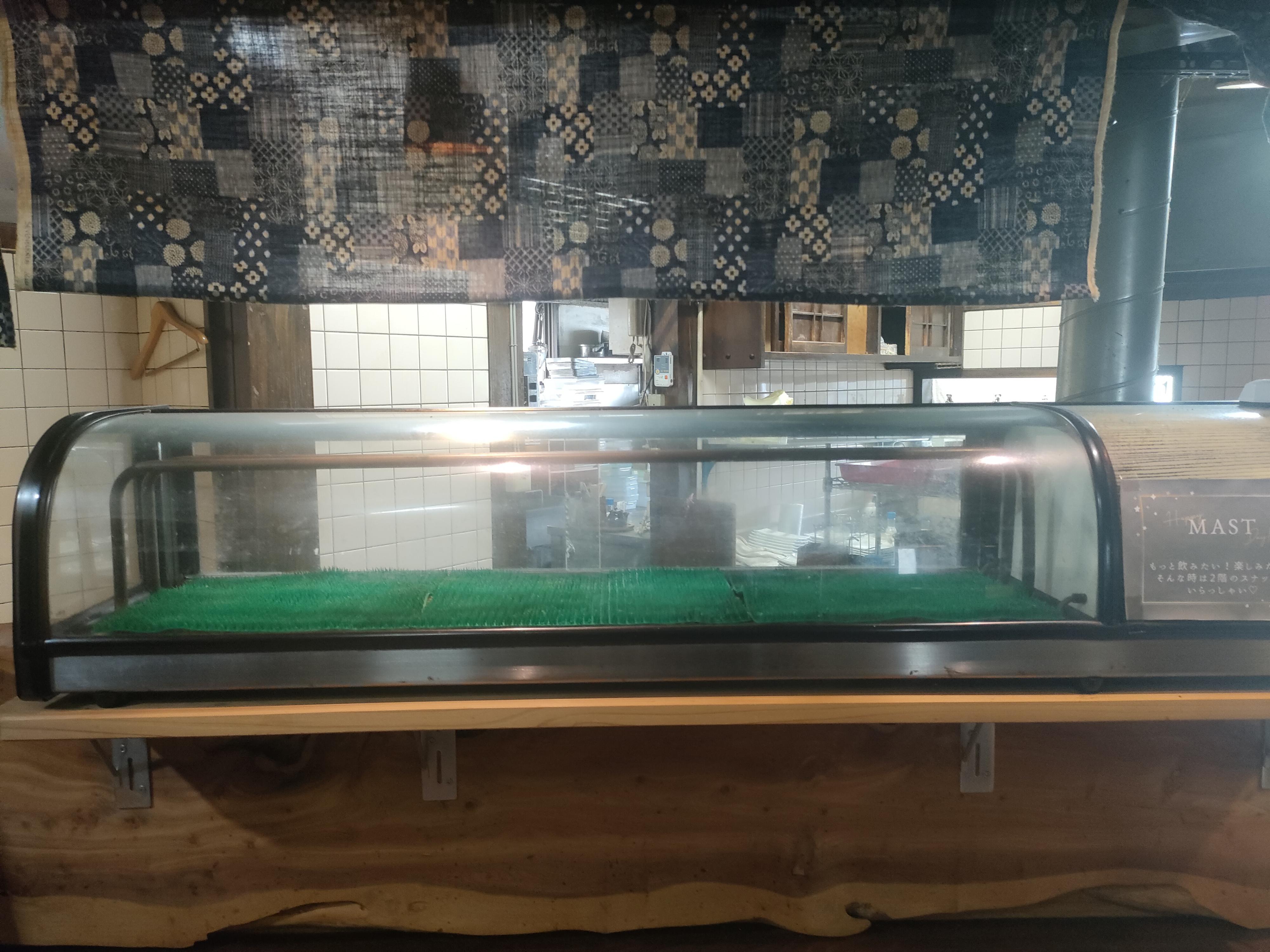 カウンター側から