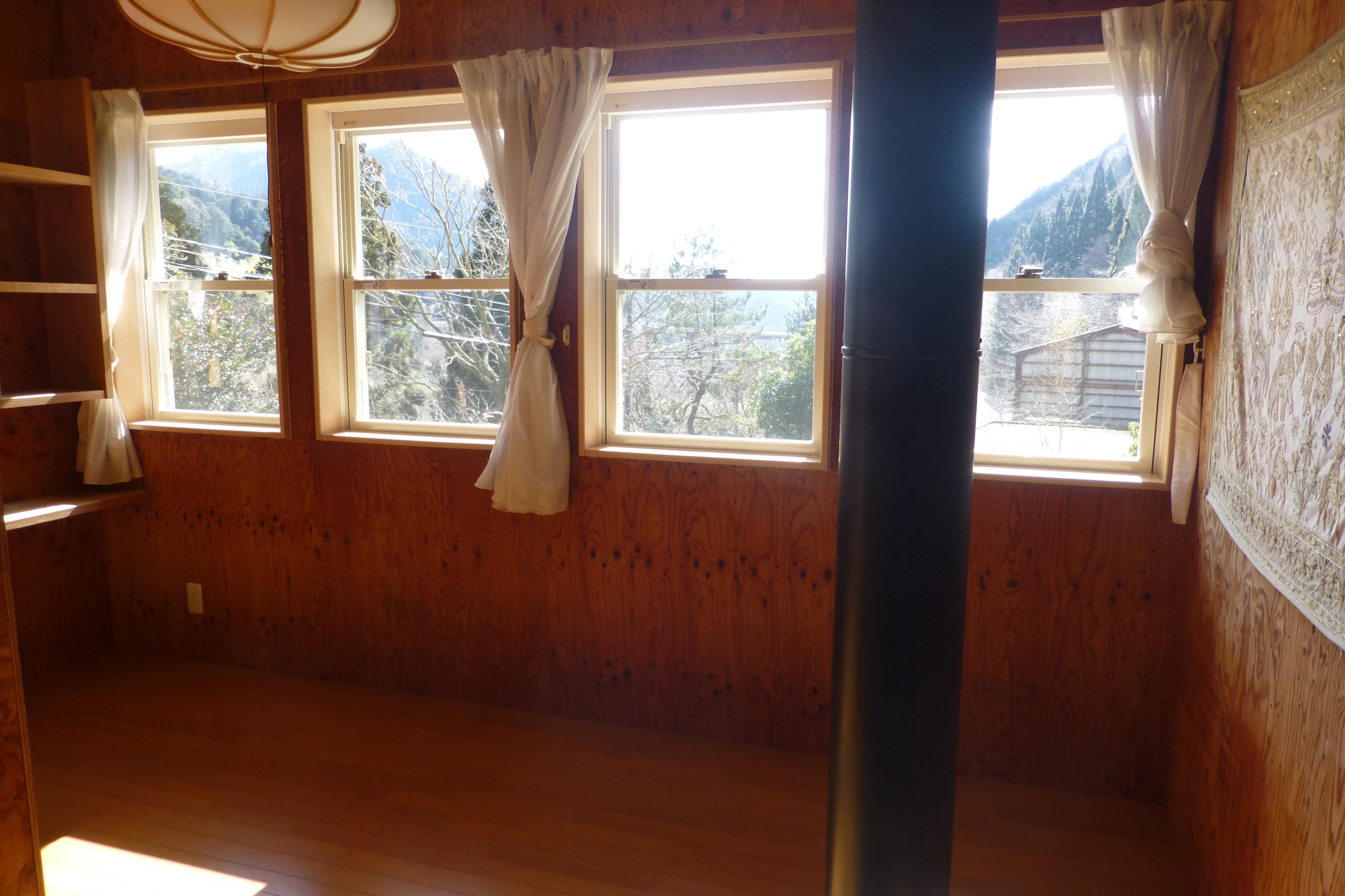 detached 岡山県勝田郡奈義町馬桑 地図を見る