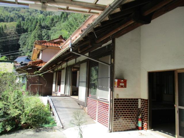 detached 岡山県井原市芳井町下鴫 地図を見る