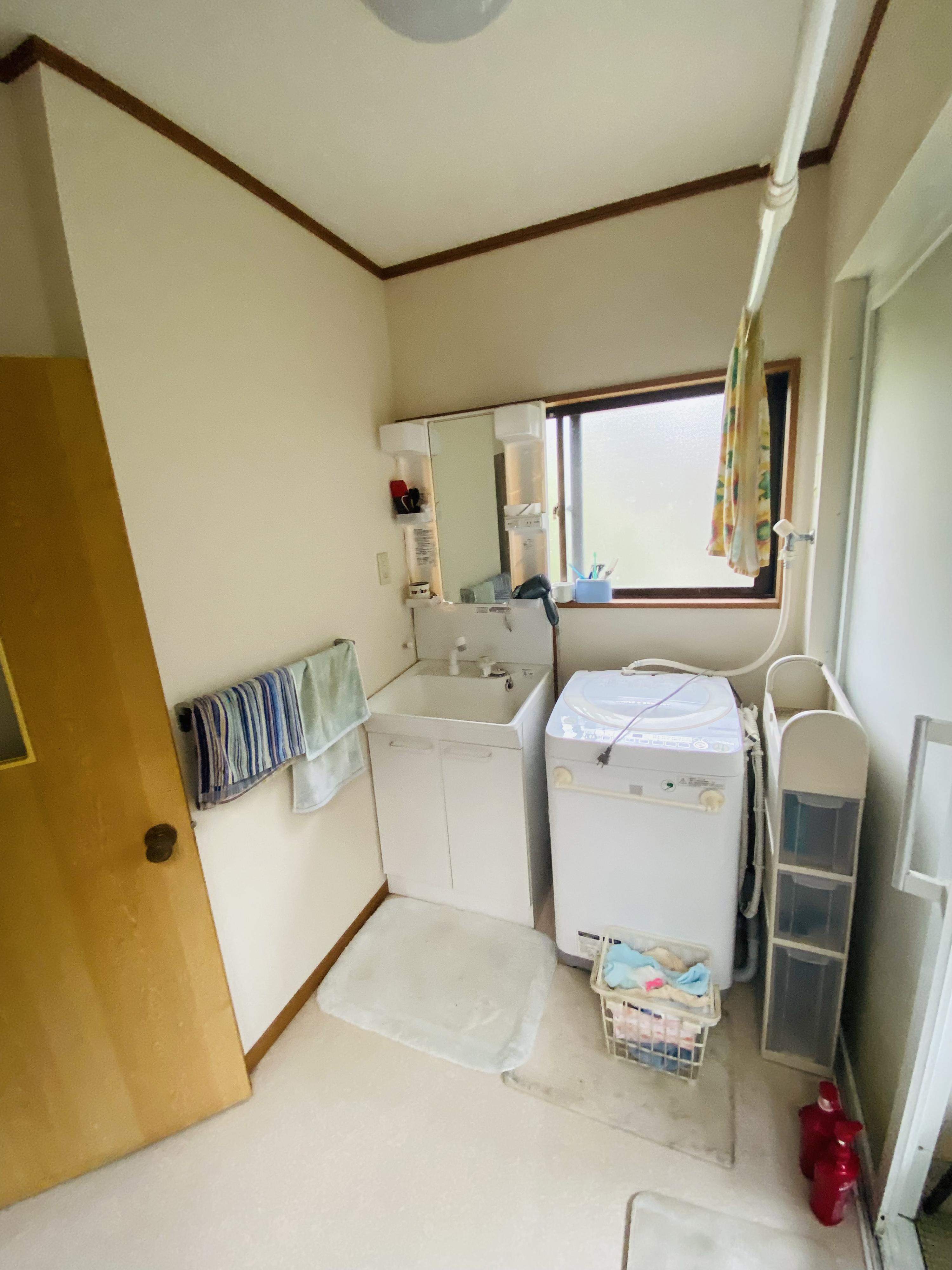 detached 岡山県笠岡市西大島 地図を見る