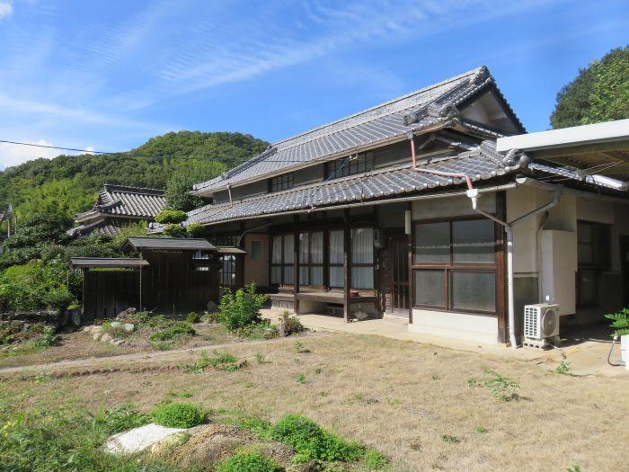 detached 岡山県笠岡市今立 地図を見る