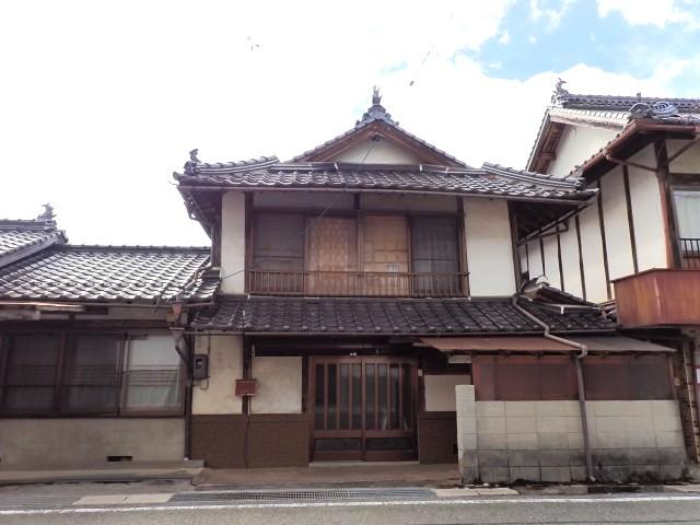 detached 岡山県新見市哲西町矢田 地図を見る