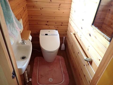 detached 岡山県新見市大佐永富 地図を見る