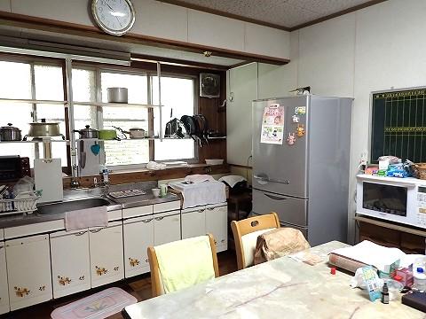 detached 岡山県新見市大佐永富 地図を見る
