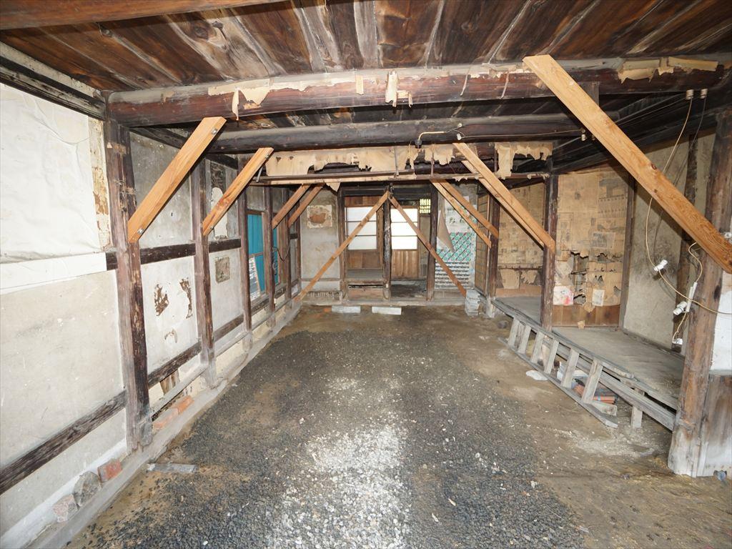 detached 岡山県玉野市日比５丁目 地図を見る