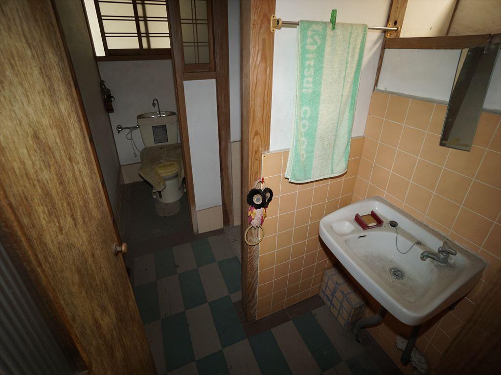 detached 岡山県玉野市後閑 地図を見る