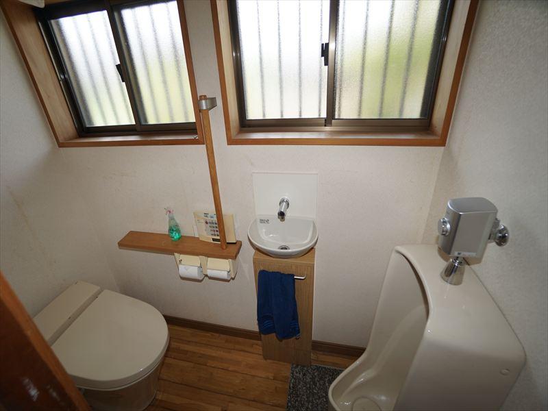 detached 岡山県玉野市滝 地図を見る