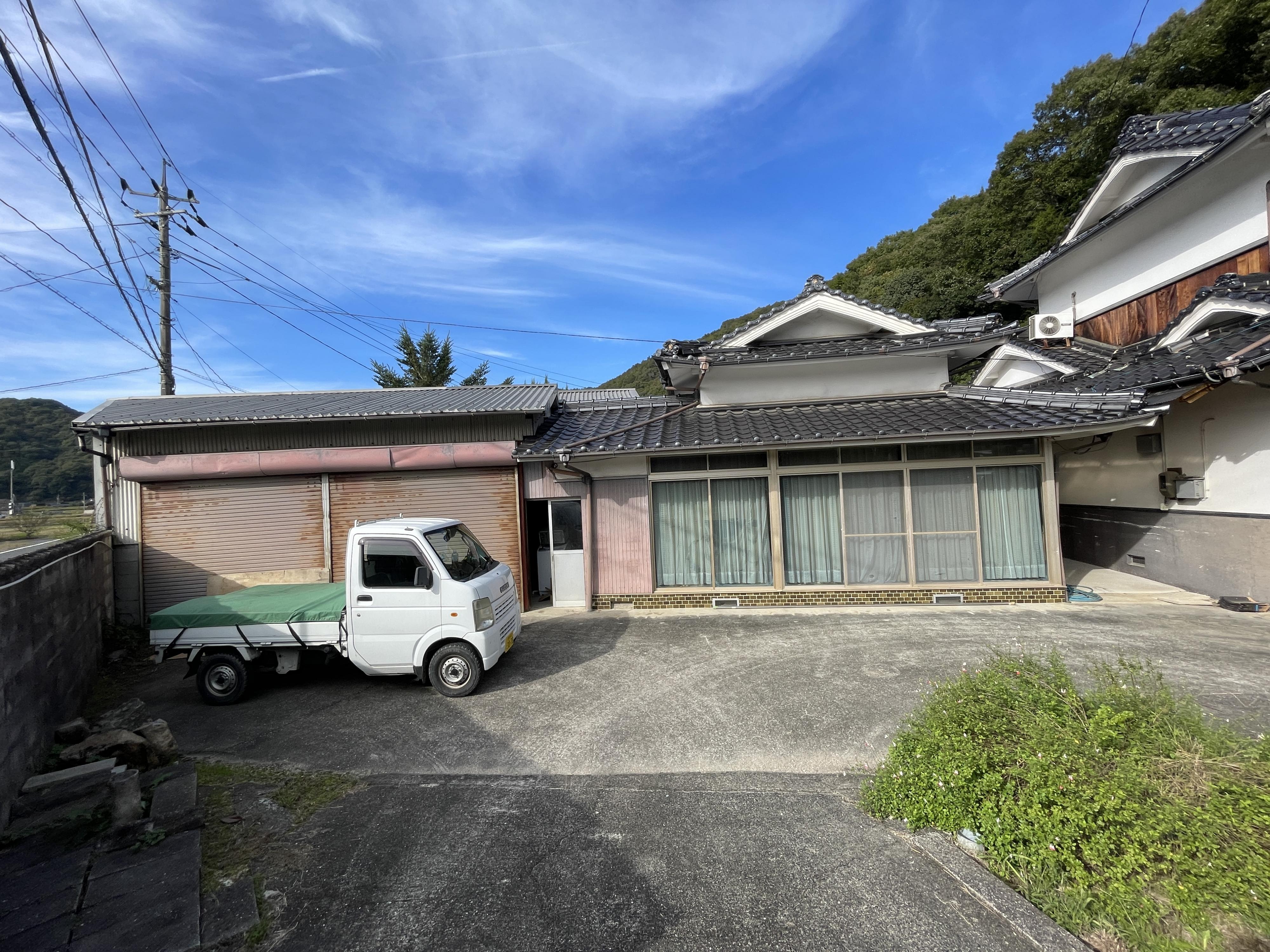 detached 岡山県小田郡矢掛町西川面 地図を見る