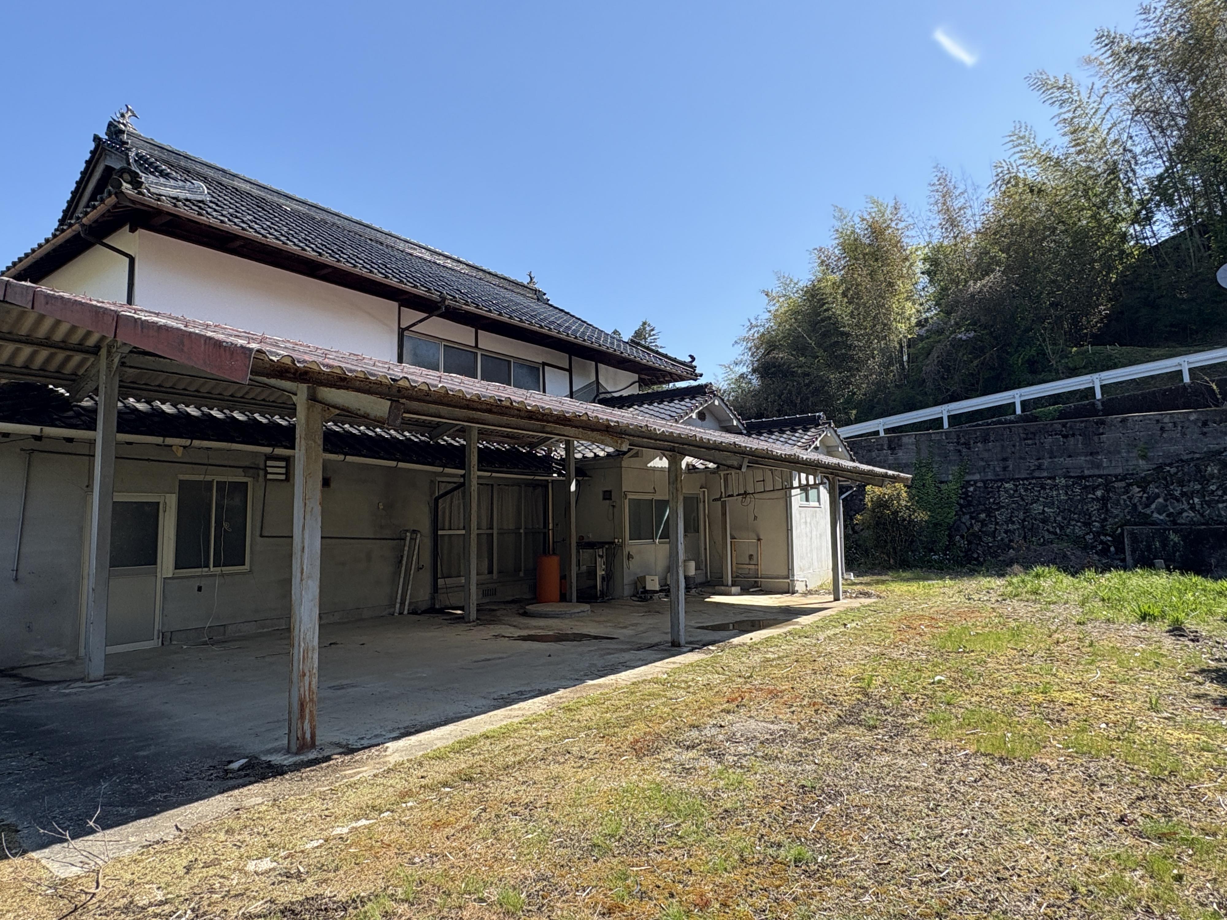 detached 岡山県井原市美星町明治 地図を見る