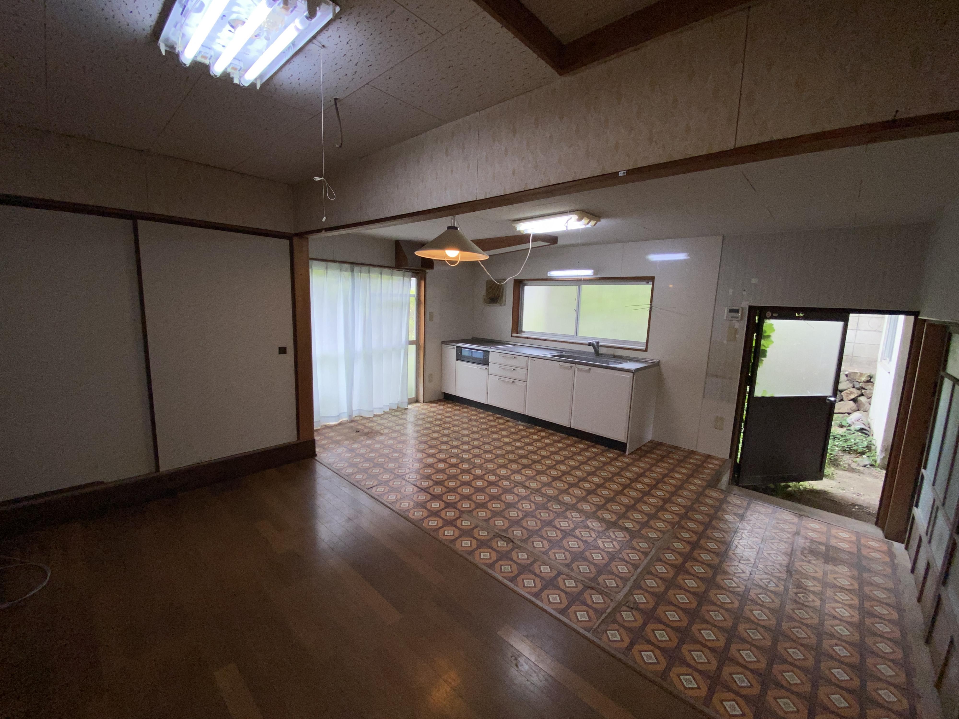 detached 岡山県小田郡矢掛町横谷 地図を見る