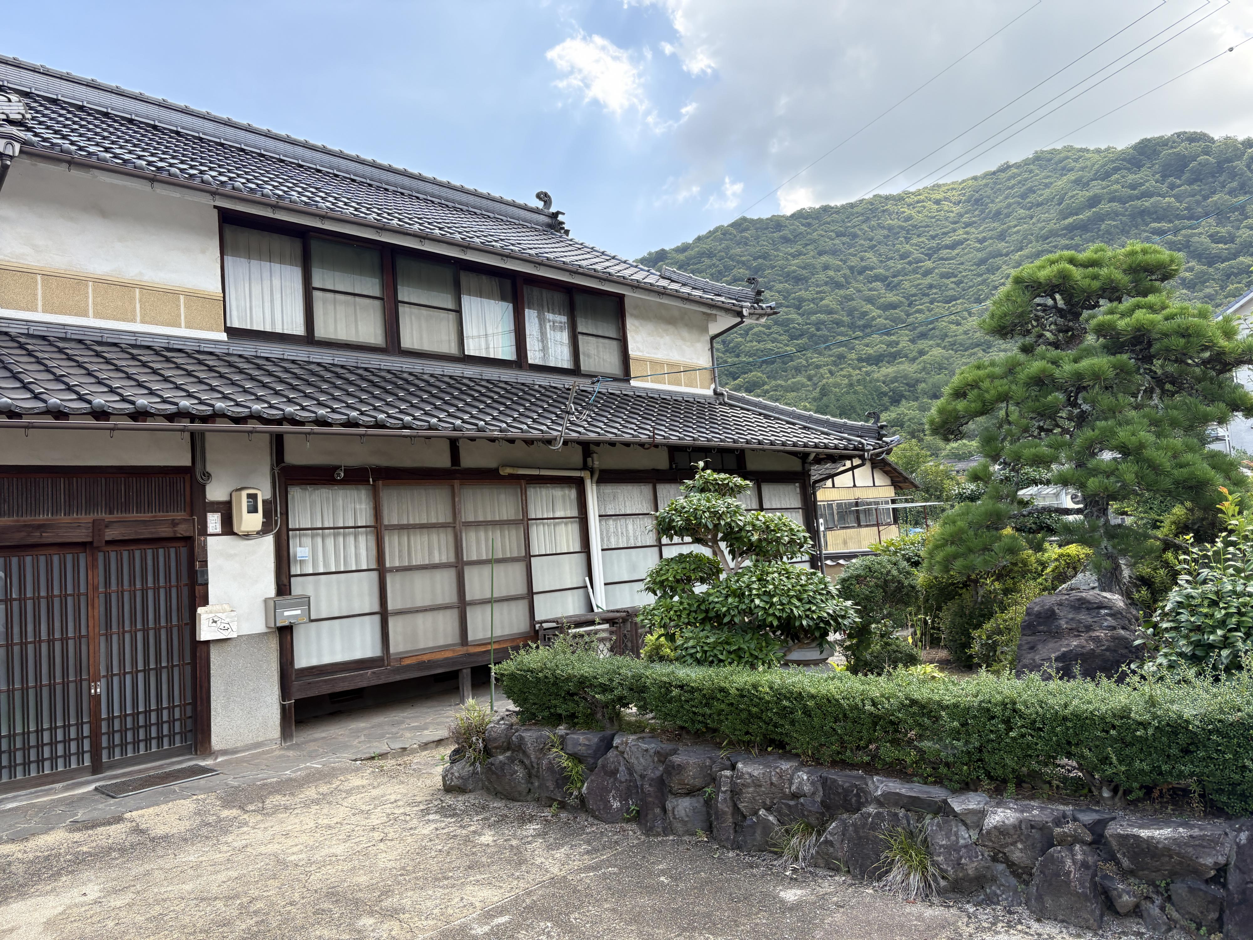 detached 岡山県小田郡矢掛町横谷 地図を見る