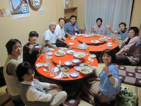 情報提供会社