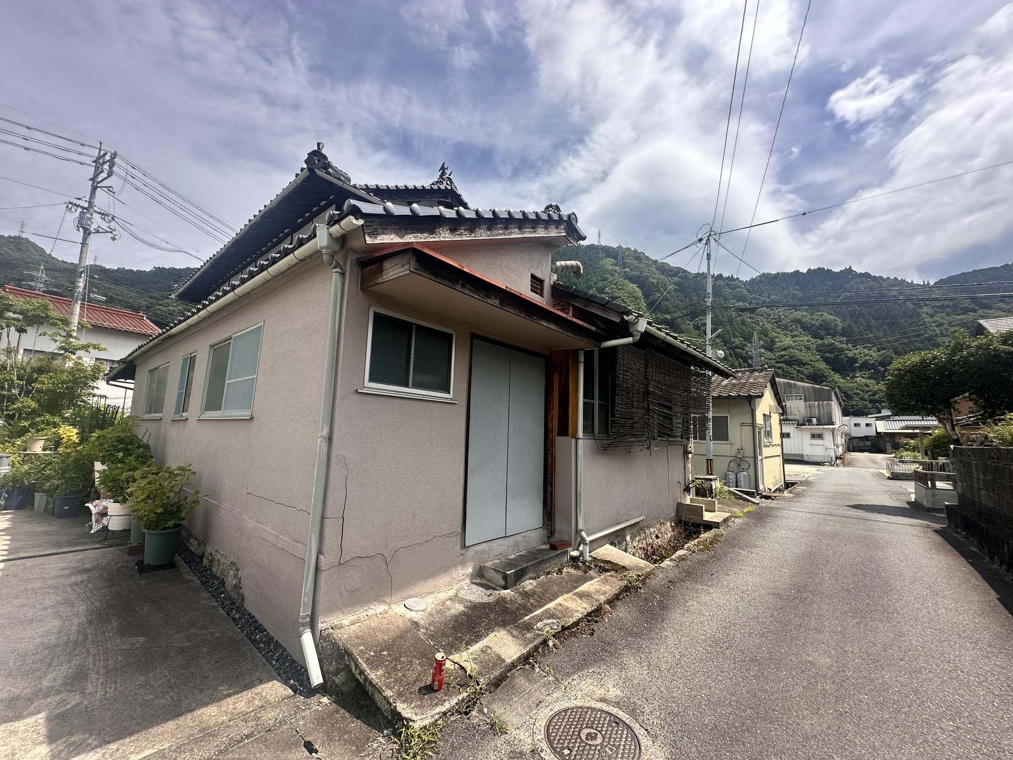 detached 岡山県高梁市原田南町 地図を見る
