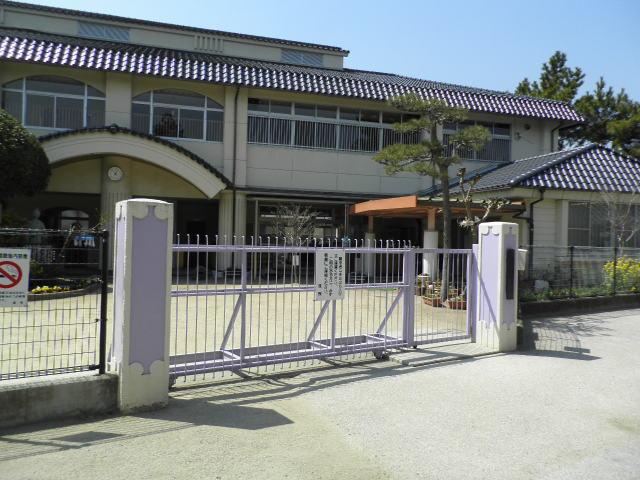 総社市立総社幼稚園 (421m)