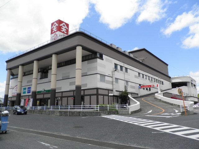 天満屋ハピータウンリブ総社店 (1,400m)