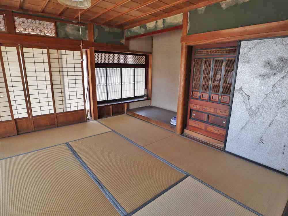 detached 岡山県真庭市蒜山中福田 地図を見る