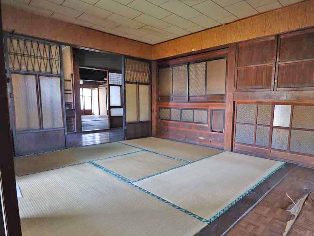 detached 岡山県真庭市蒜山中福田 地図を見る