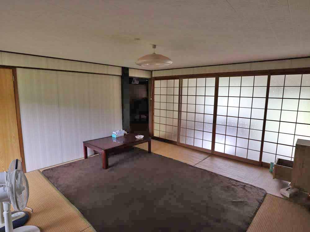 detached 岡山県真庭市粟谷 地図を見る