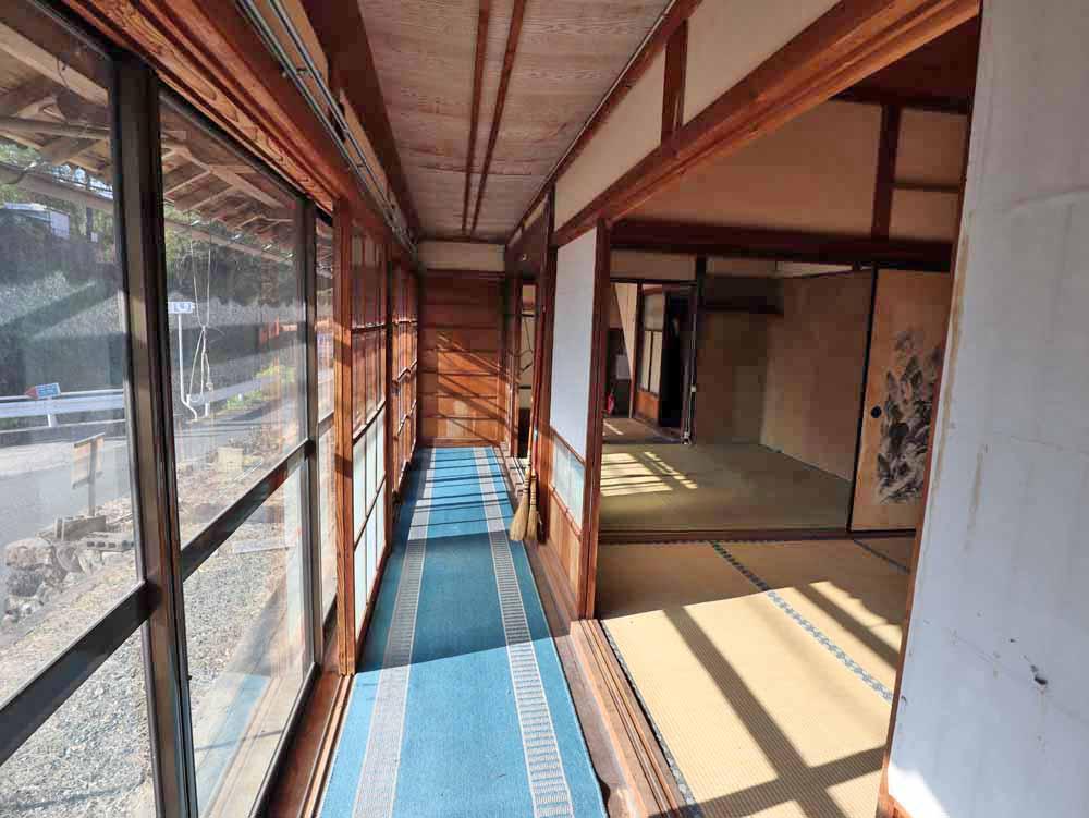 detached 岡山県真庭市種 地図を見る