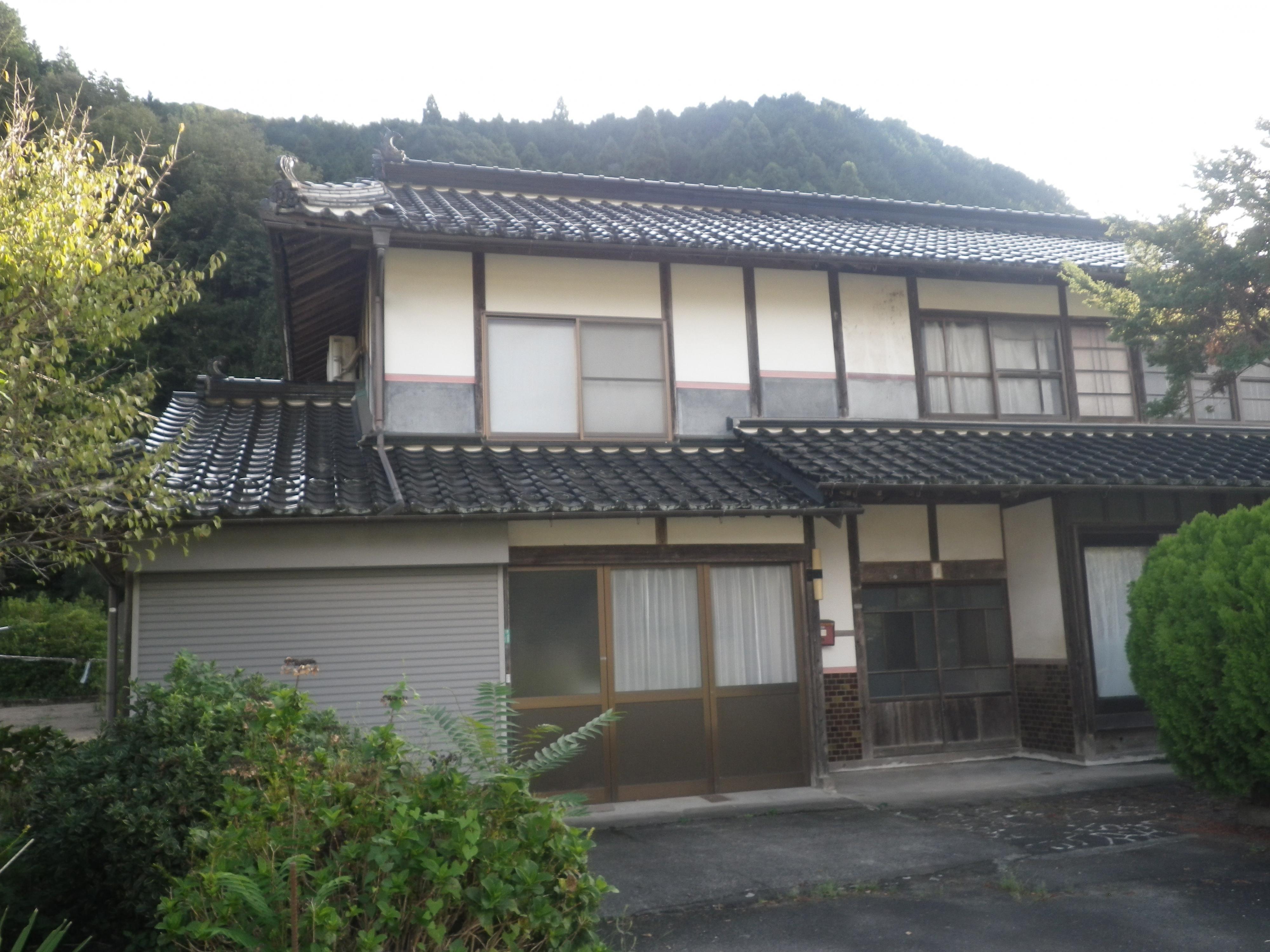 detached 岡山県真庭市向津矢 地図を見る