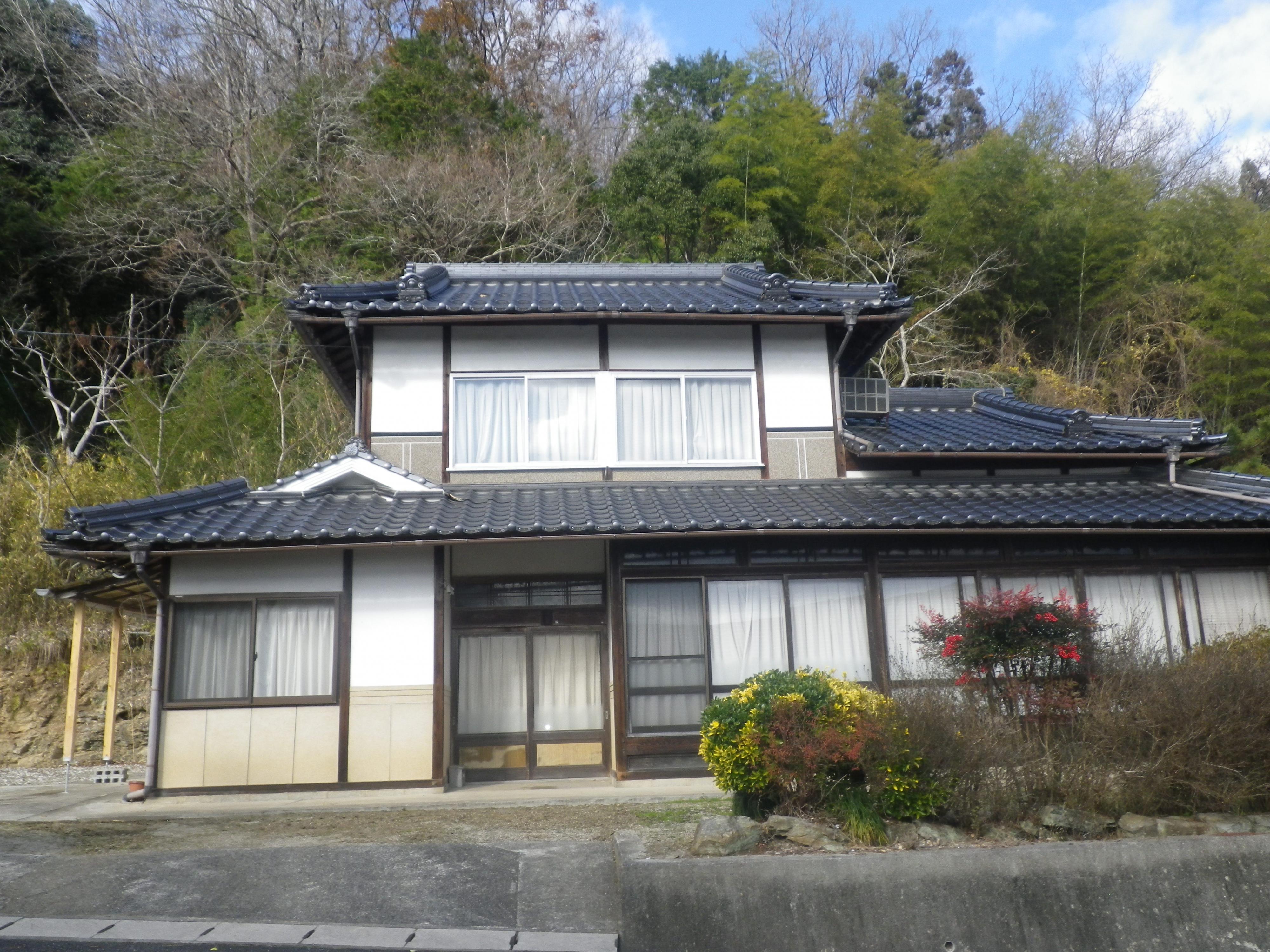 岡山県真庭市の一戸建て | 350万円 | 8K | 377.32m² | Akiyama house finder