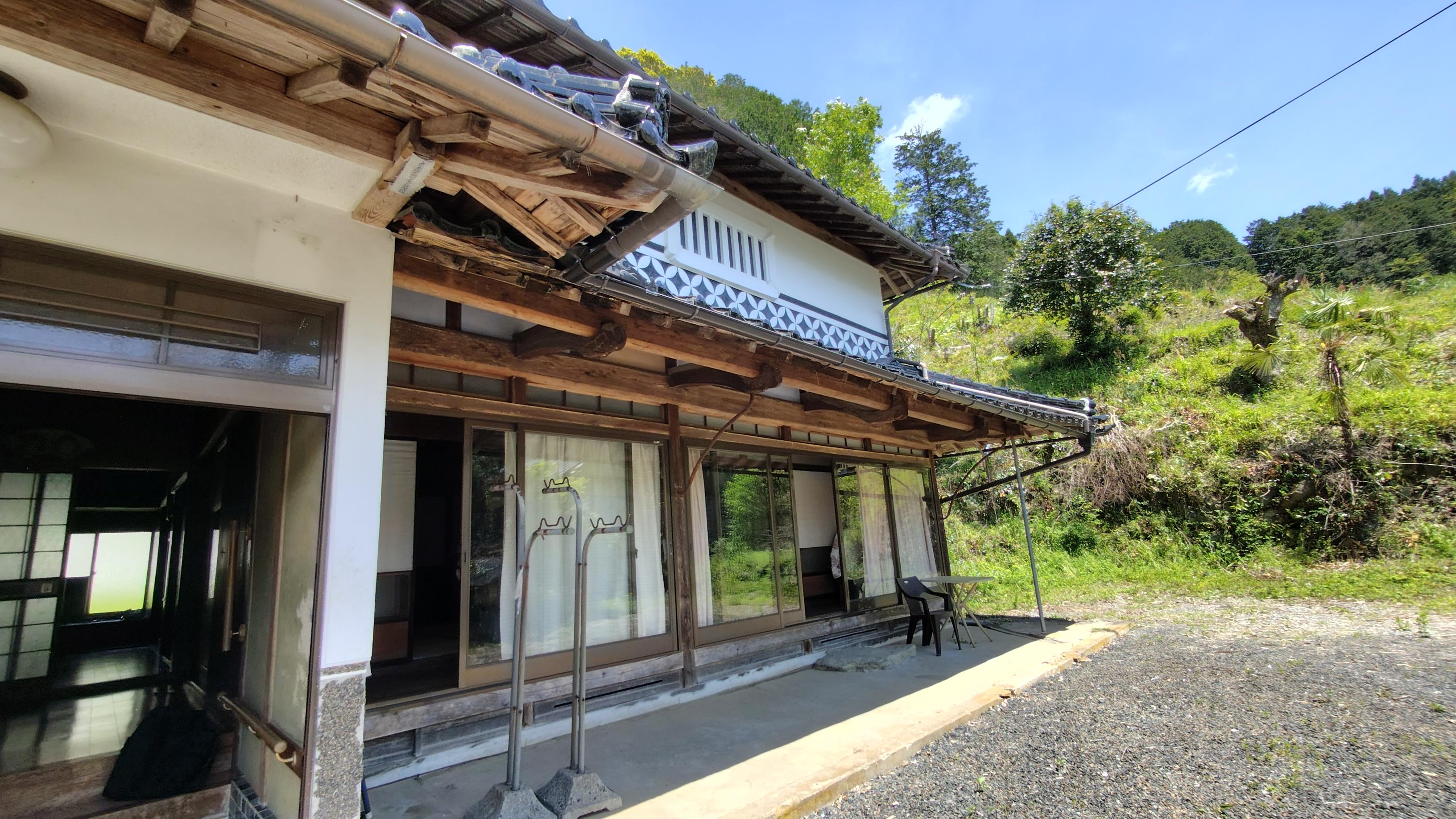 detached 岡山県真庭市上 地図を見る