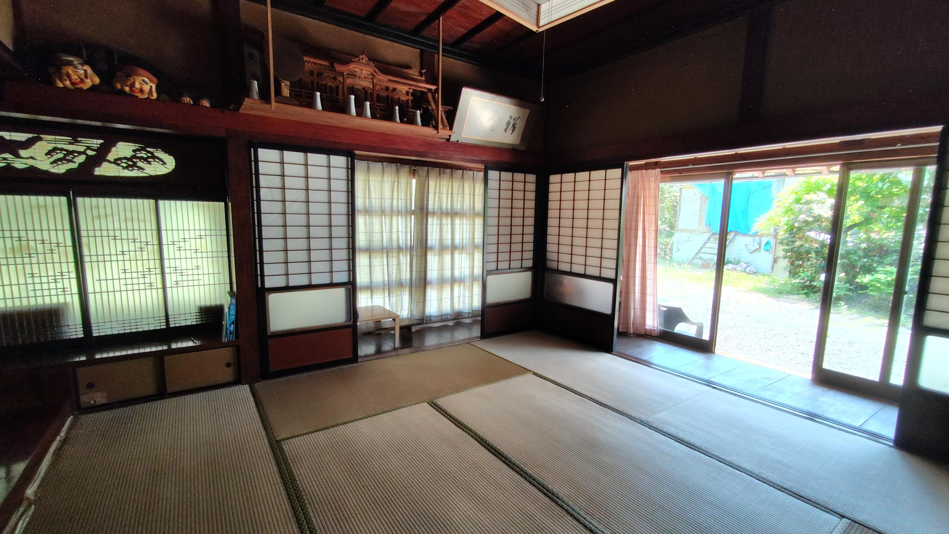 detached 岡山県真庭市上 地図を見る