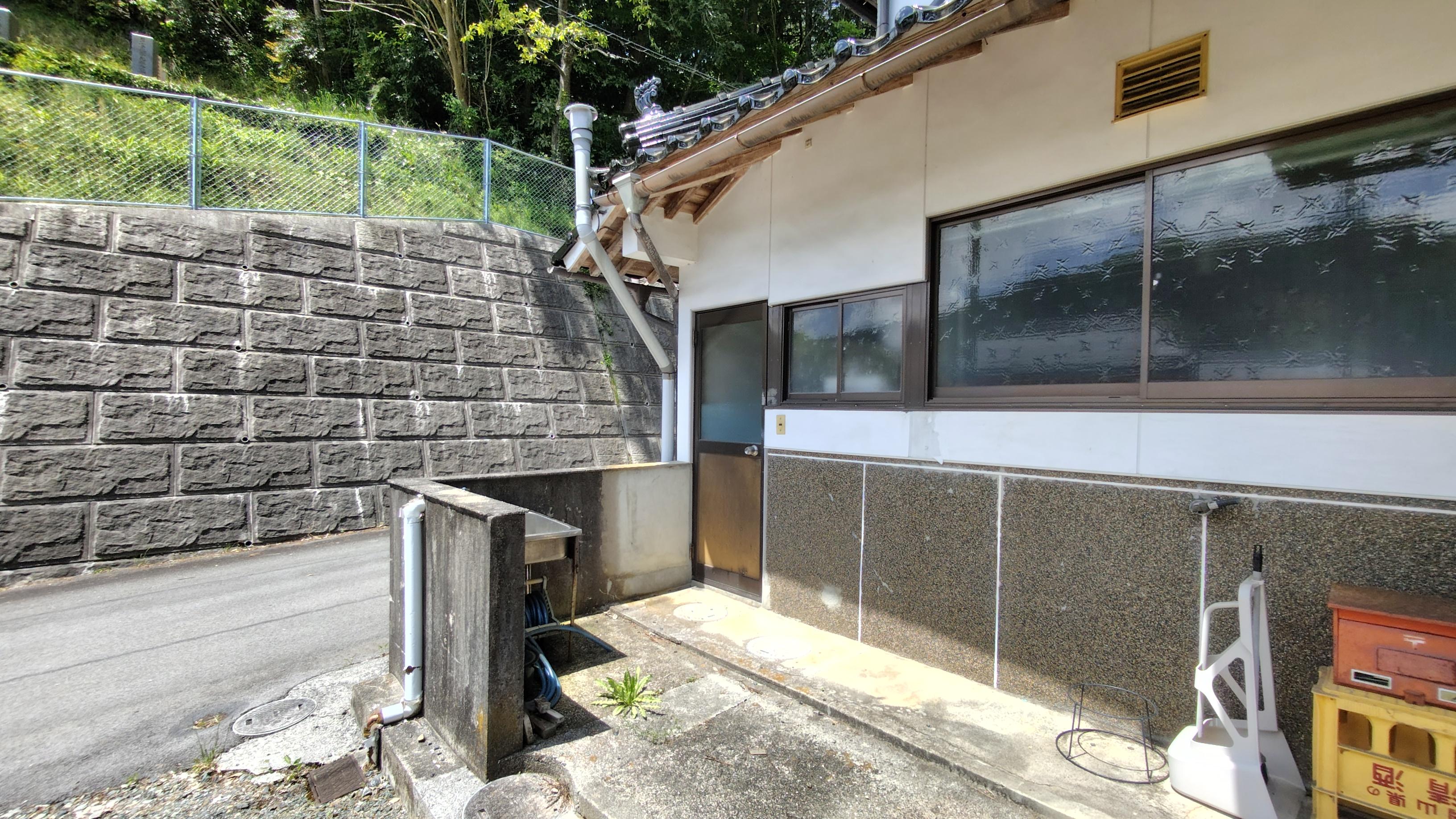 detached 岡山県真庭市上 地図を見る