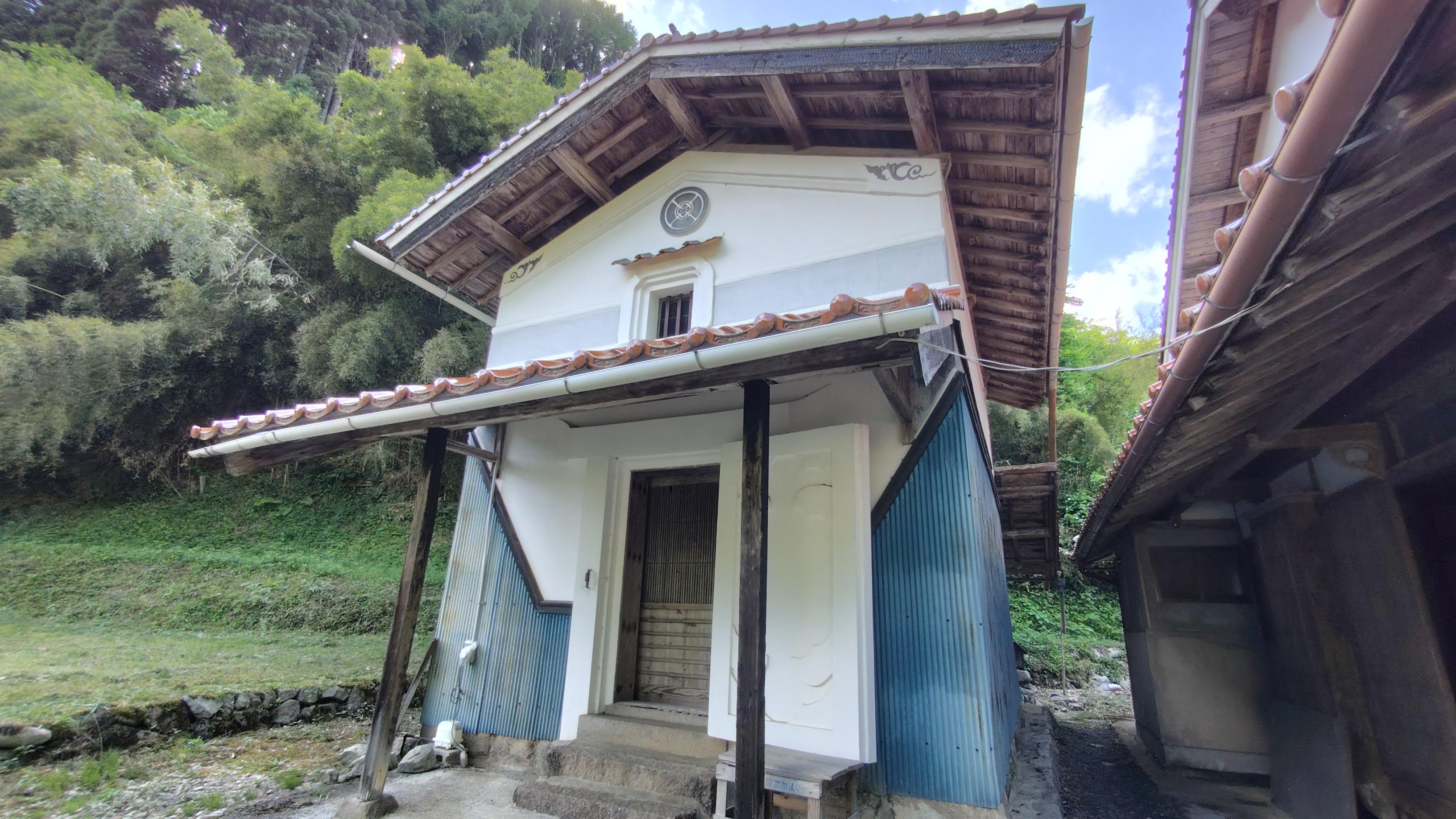 detached 岡山県真庭市黒田 地図を見る