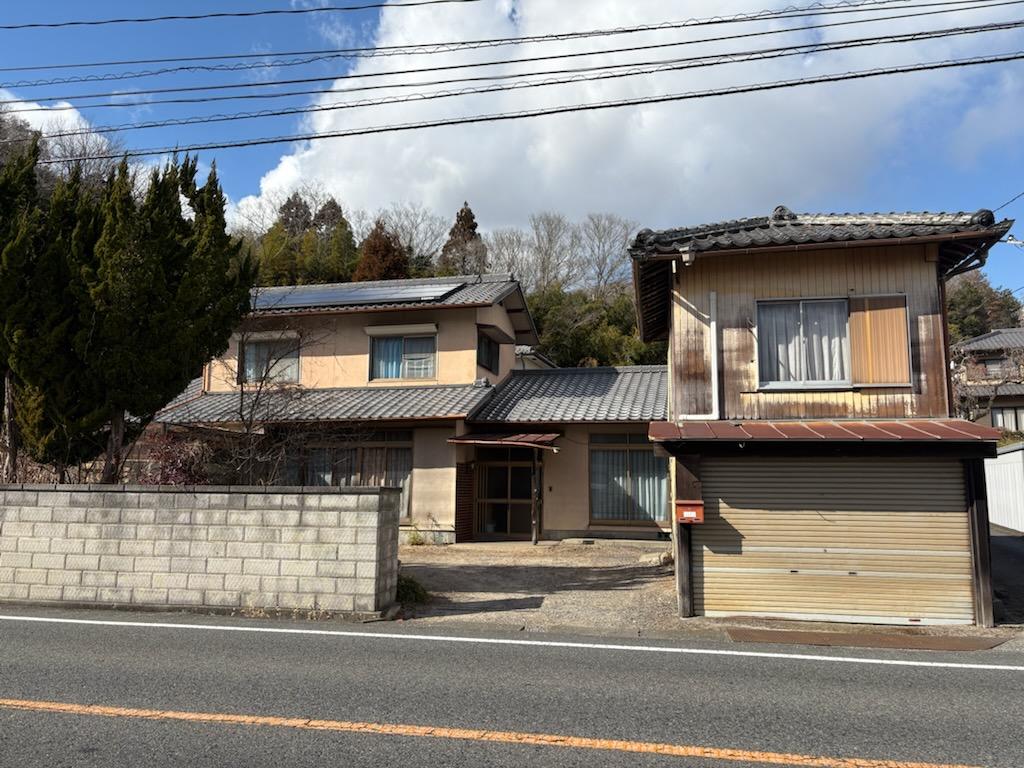 岡山県赤磐市の一戸建て | 390万円 | 6DK | 322.55m² | Akiyama house finder