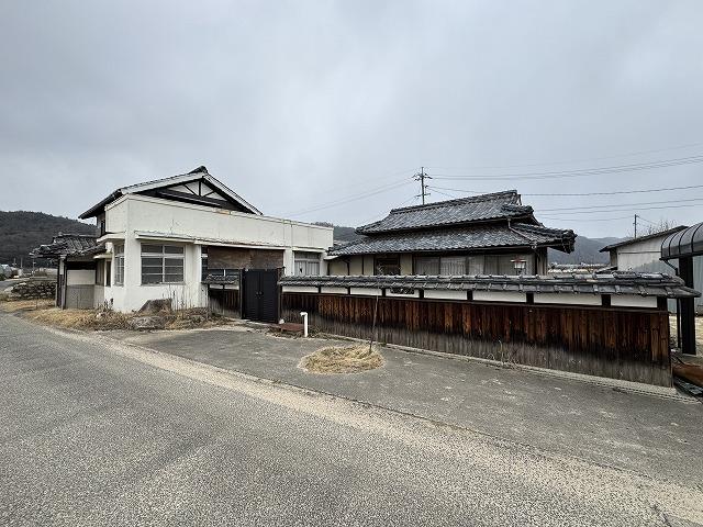 detached 岡山県総社市秦 地図を見る