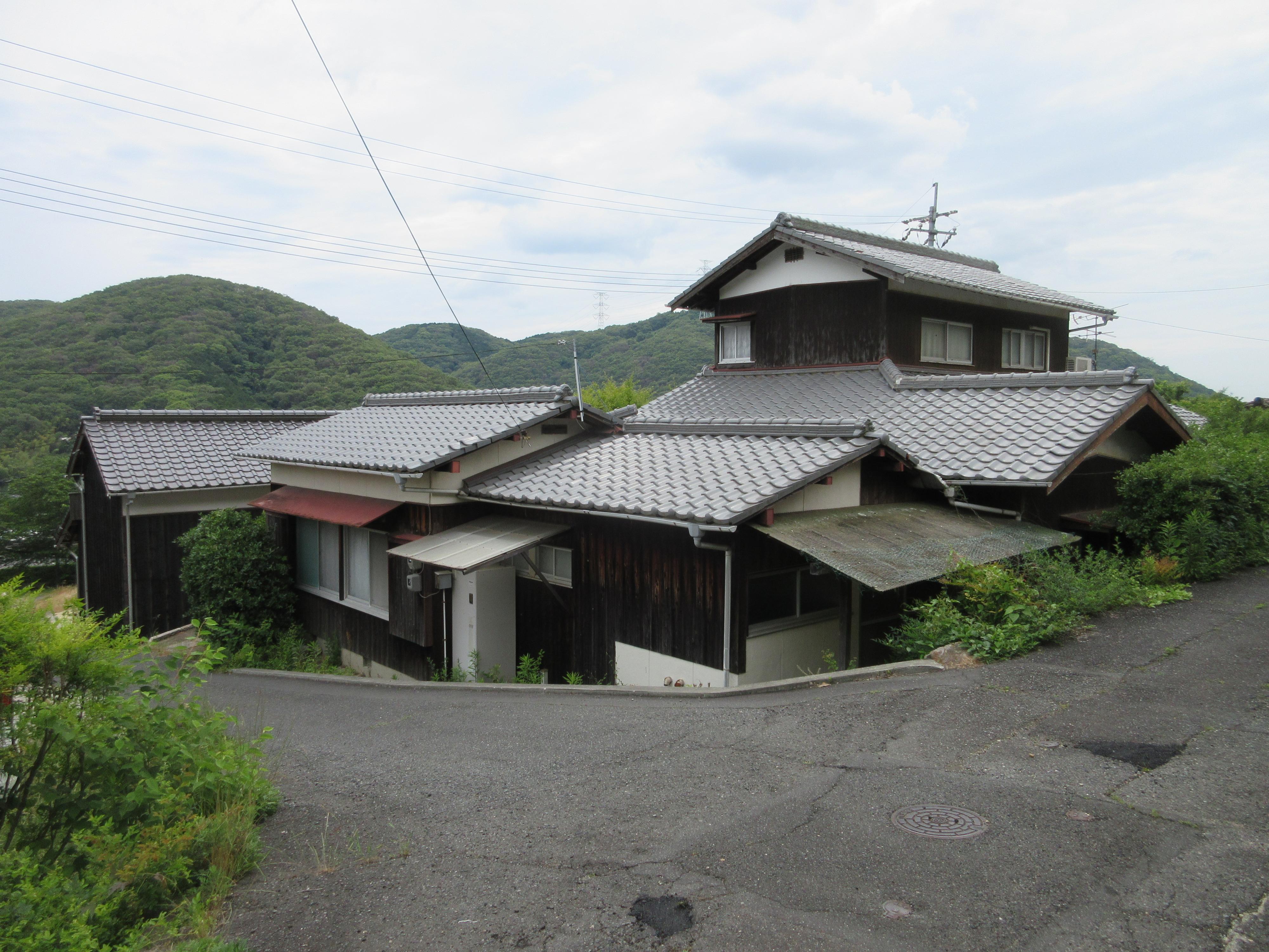 detached 岡山県玉野市八浜町波知 地図を見る