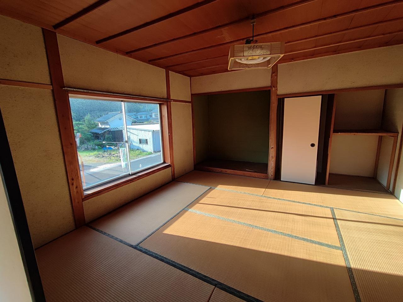 detached 岡山県英田郡西粟倉村大字長尾 地図を見る