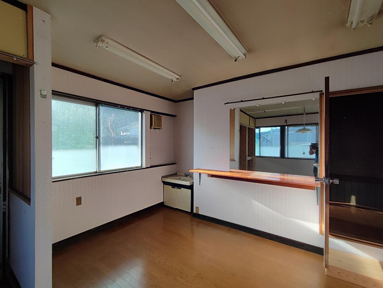 detached 岡山県英田郡西粟倉村大字長尾 地図を見る