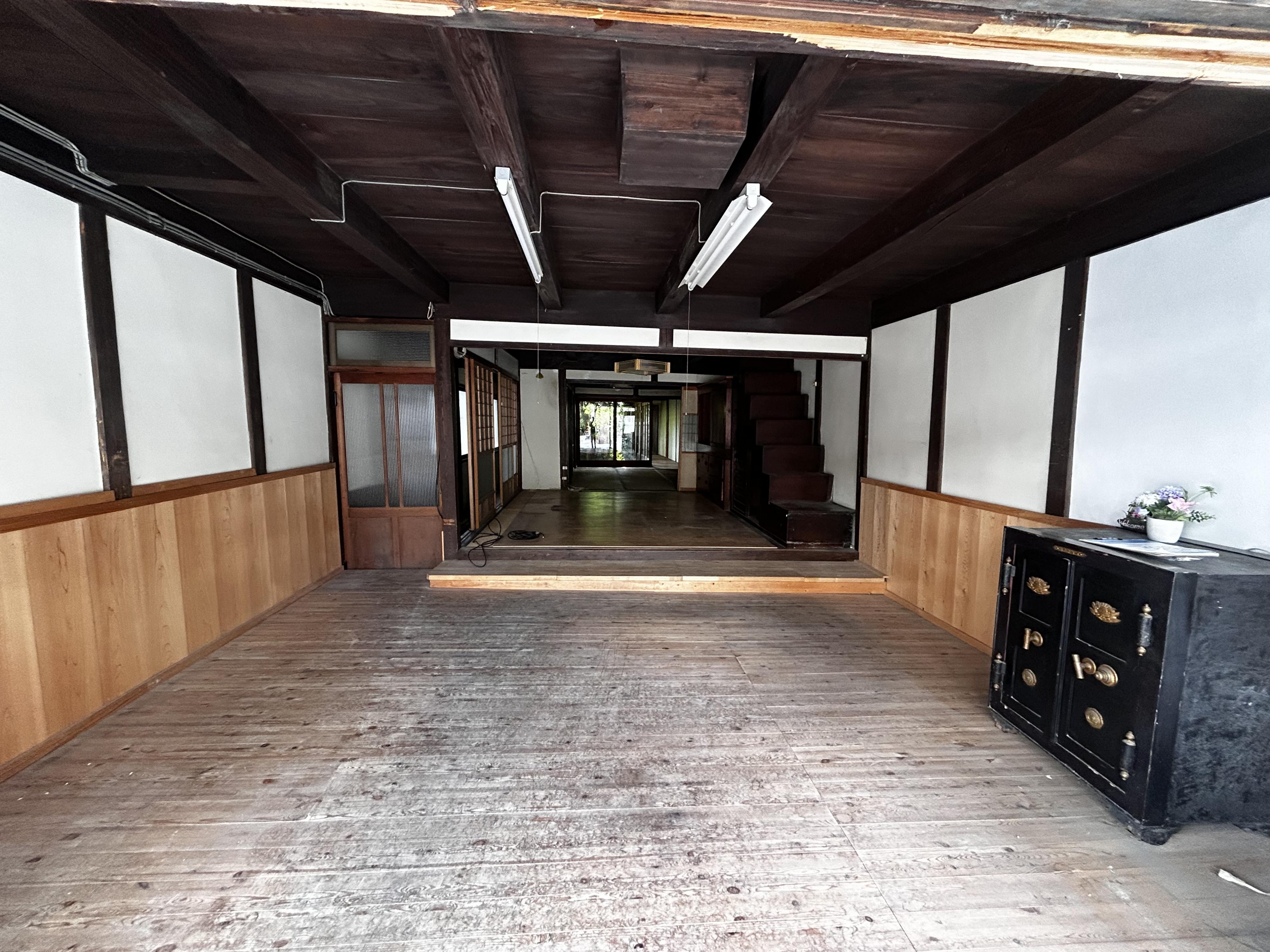 detached 岡山県真庭市勝山 地図を見る