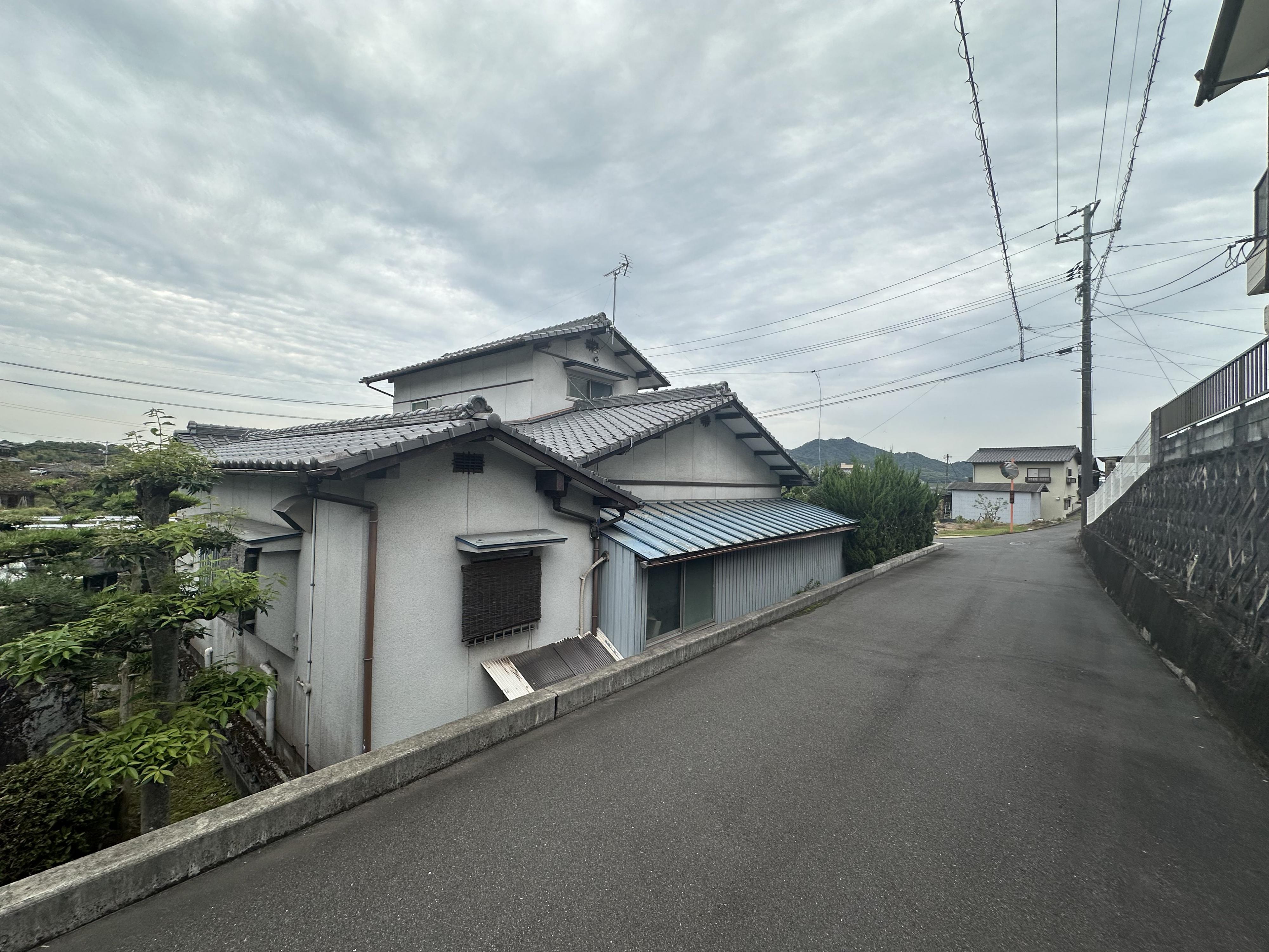 detached 岡山県浅口郡里庄町大字里見 地図を見る
