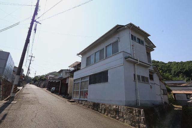 detached 広島県府中市広谷町 地図を見る