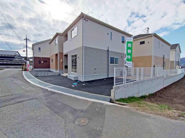 detached 広島県安芸郡熊野町呉地１丁目 地図を見る