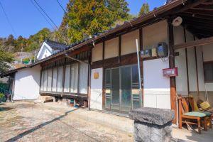 detached 広島県広島市安佐北区狩留家町 地図を見る