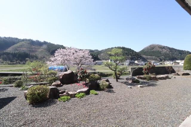 detached 広島県府中市上下町上下 地図を見る