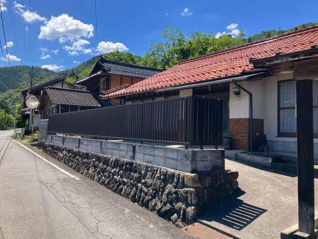 detached 広島県広島市佐伯区湯来町大字麦谷 地図を見る