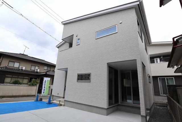 townhouse 広島県呉市天応大浜１丁目 地図を見る