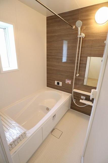 townhouse 広島県呉市吉浦東本町１丁目 地図を見る