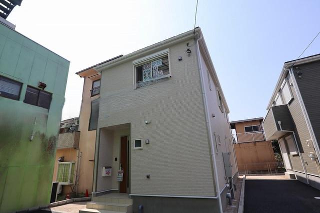 townhouse 広島県呉市吉浦東本町１丁目 地図を見る