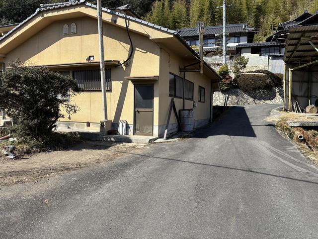 detached 広島県福山市神辺町大字上竹田 地図を見る