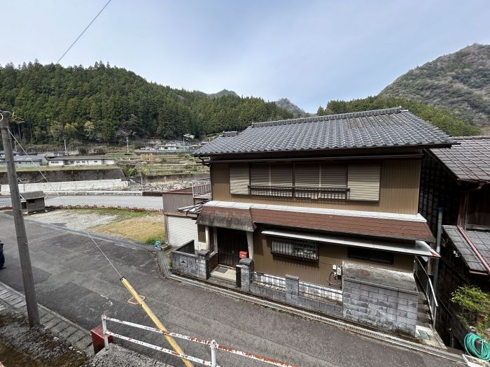 detached 徳島県那賀郡那賀町坂州字向エ 地図を見る